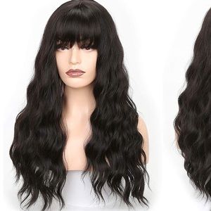 Wavy synthetic wig with bangs